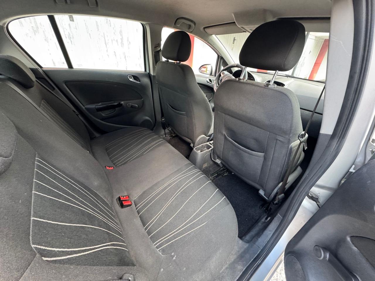 Opel Corsa 1.2 80CV 5 porte GPL-TECH Enjoy SI NEOPATENTATI
