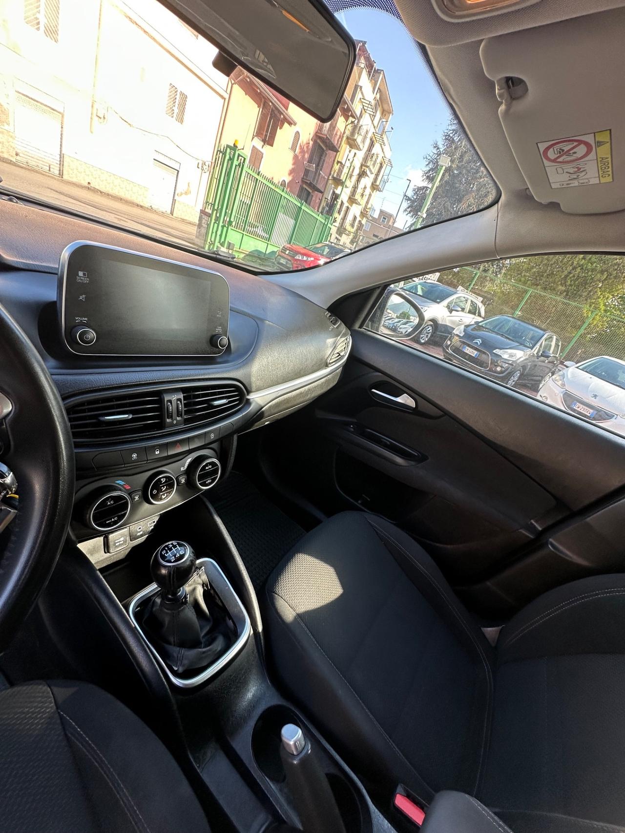 Fiat Tipo 1.3 Mjt S&S SW Lounge