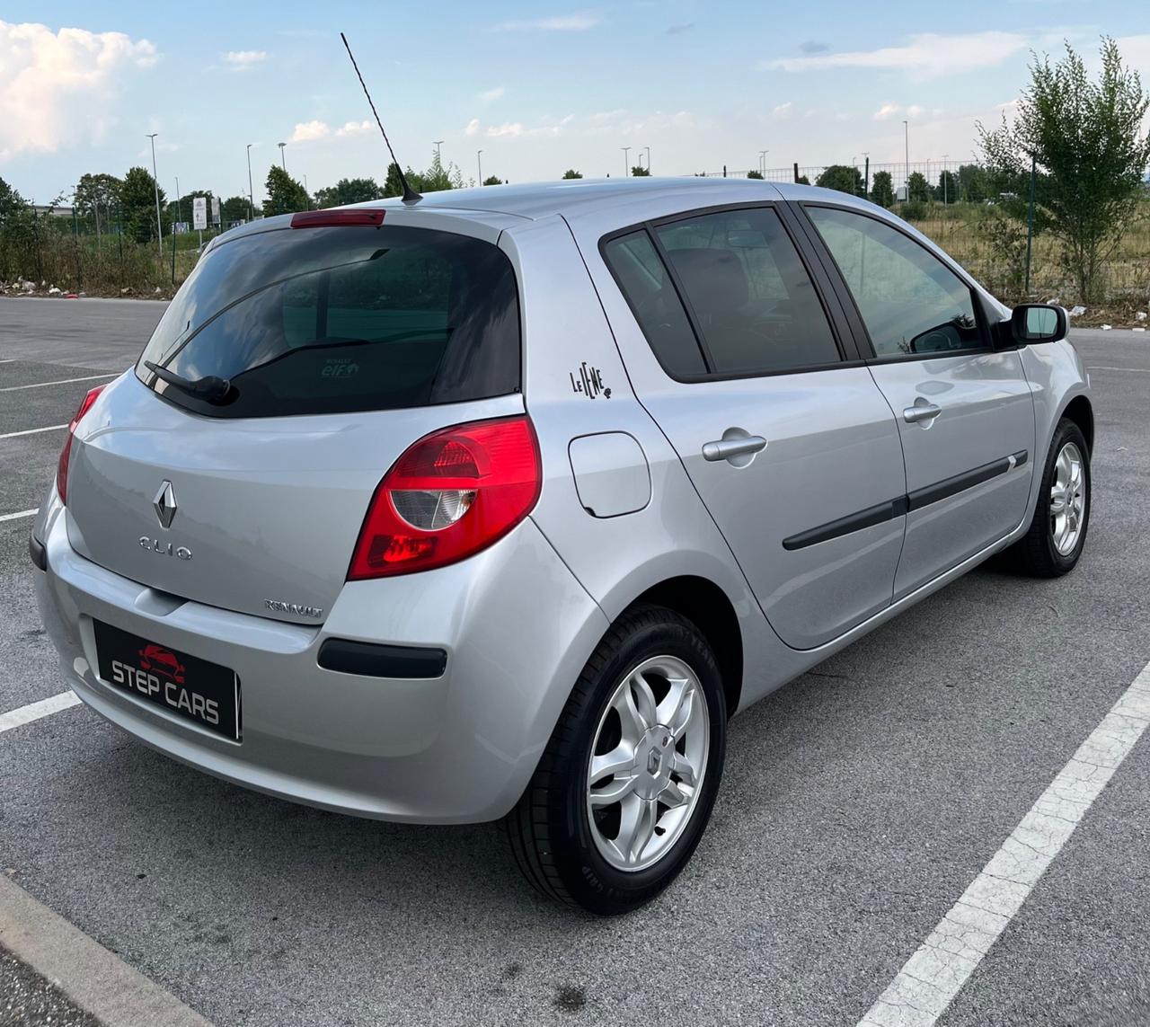 Renault Clio 1.2 16V 5 porte Le Iene
