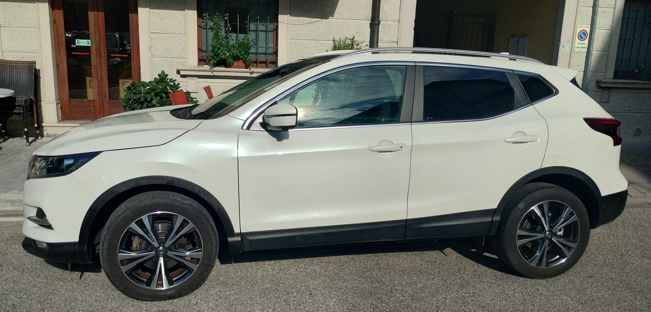 Nissan Qashqai 1.2 DIG-T N-Connecta