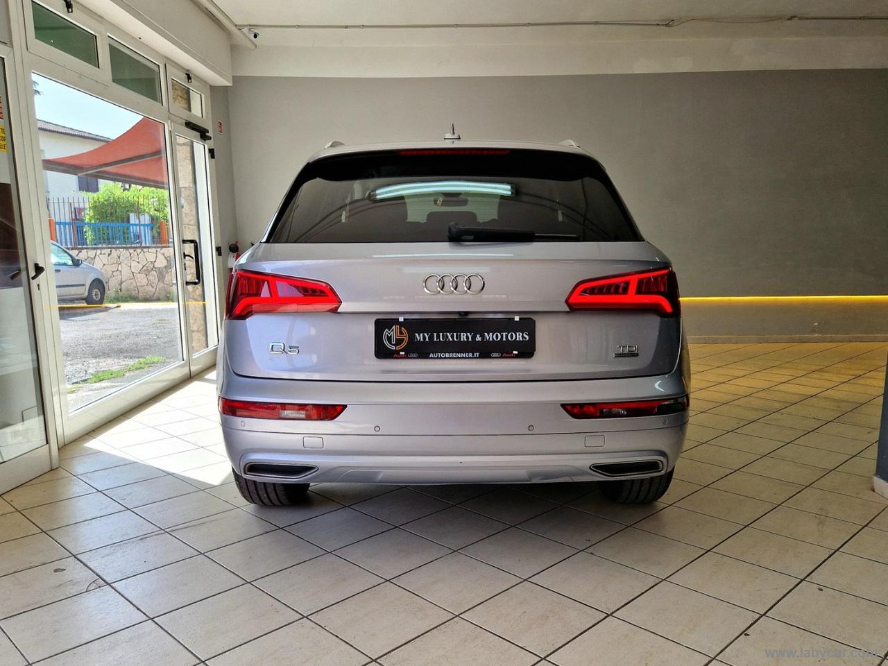 AUDI Q5 2.0 TDI quattro S tr. Business Sport