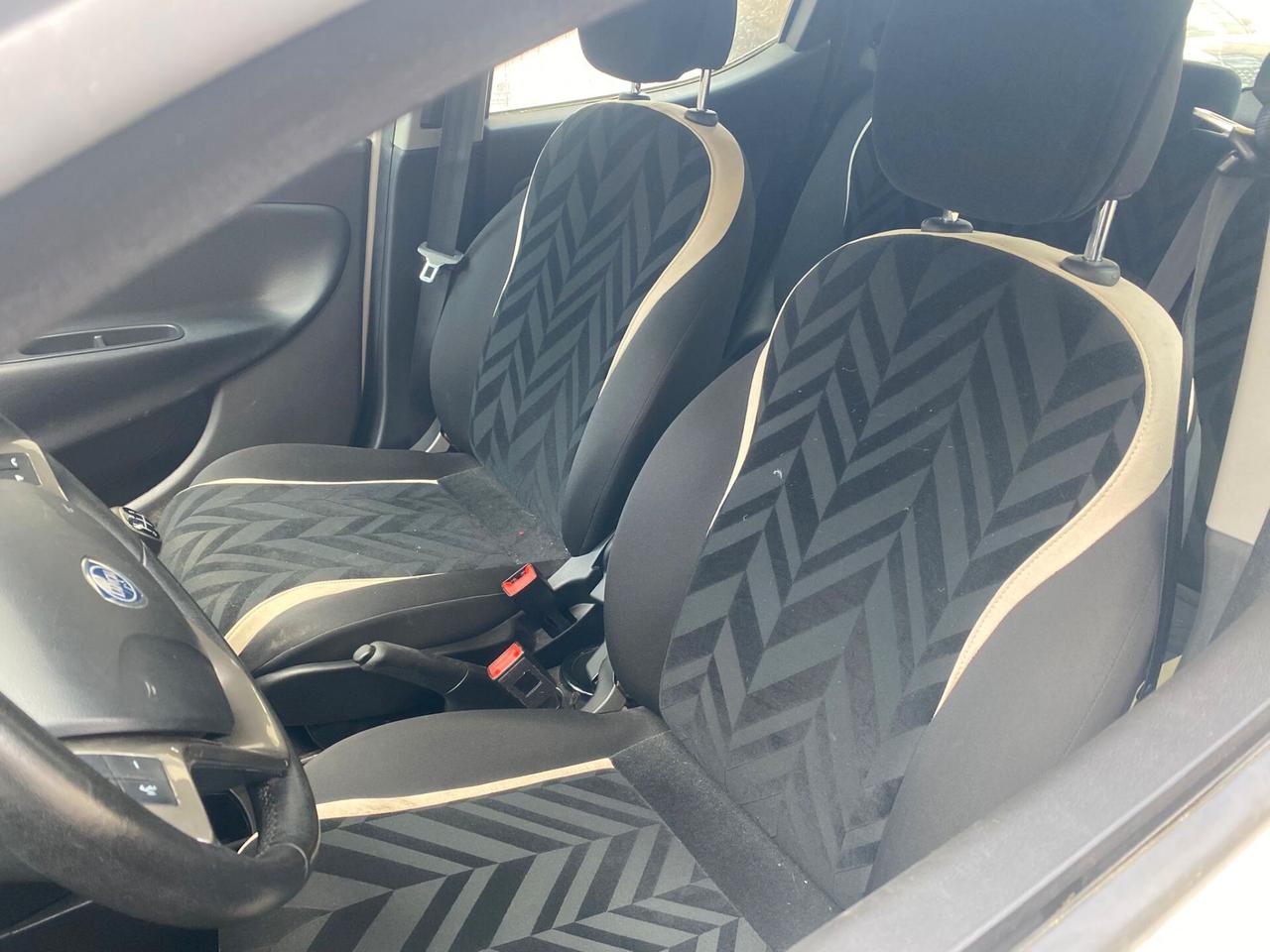 Lancia Ypsilon 1.2cc benzina(PRIVATO)-2017