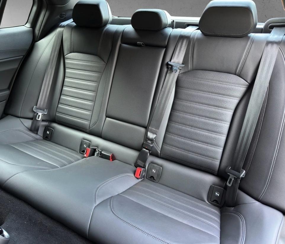 Alfa Romeo Giulia 2.0 Turbo 280 CV Q4 Veloce