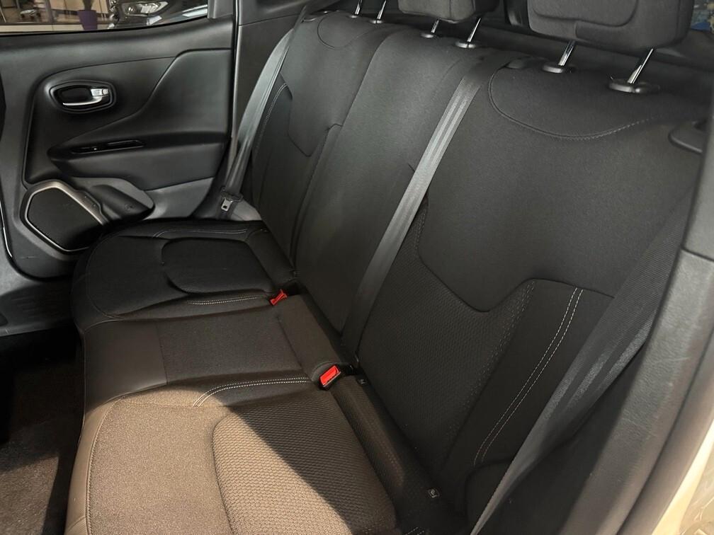 Renegade 1.6 mjt Limited fwd 120cv App conn 17" Neopat