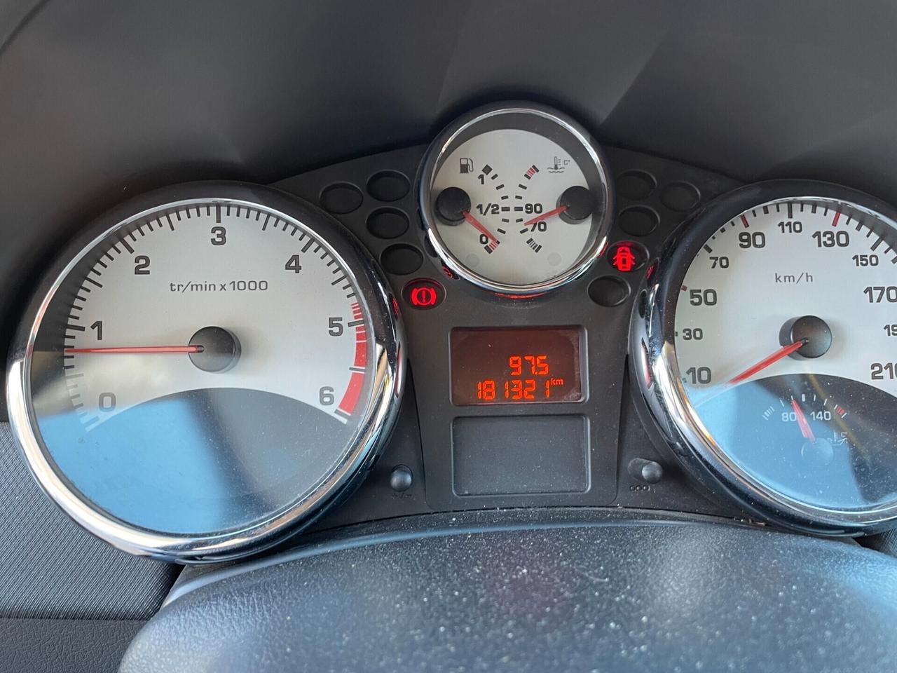 Peugeot 207 1.6 HDi 90CV 5p. XS