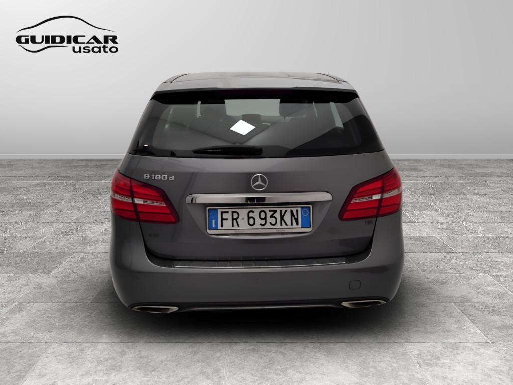 Mercedes-Benz Classe B - T246 - B 180 d (cdi) Executive auto FL E6