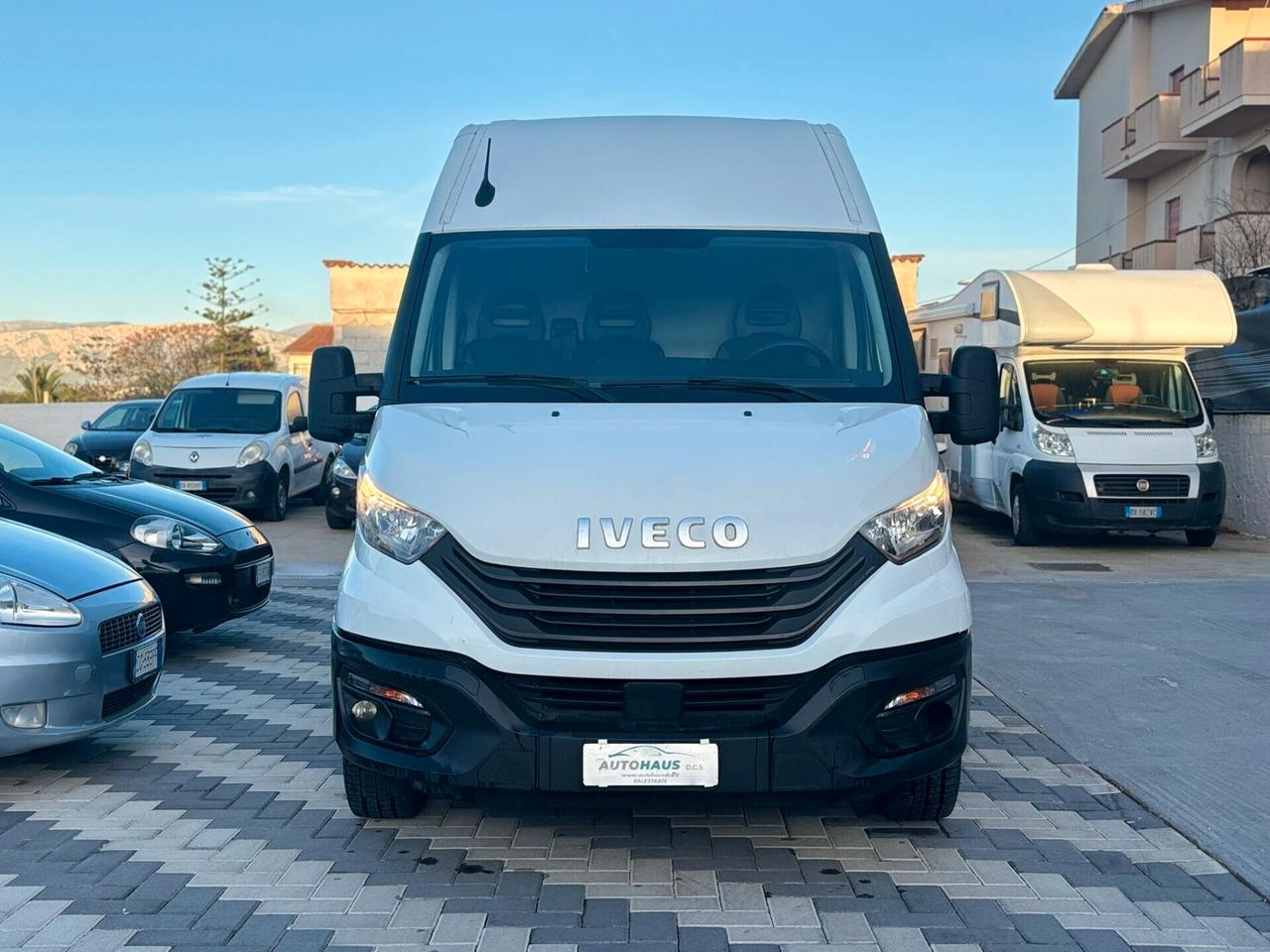 Iveco Daily 35S14 2.3 Diesel- Furgone