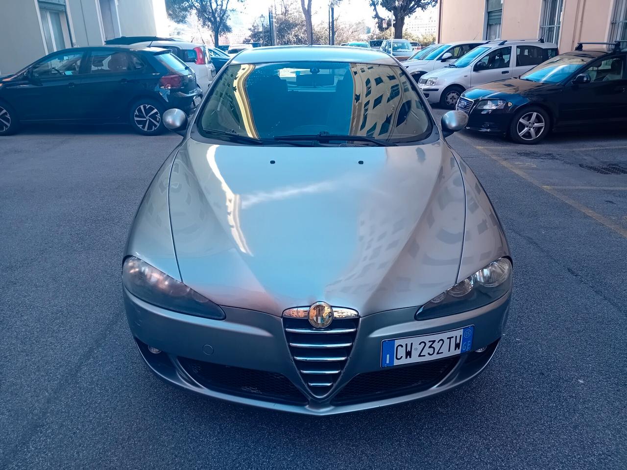 Alfa Romeo 147 1.6 16V TS 5 porte Distinctive