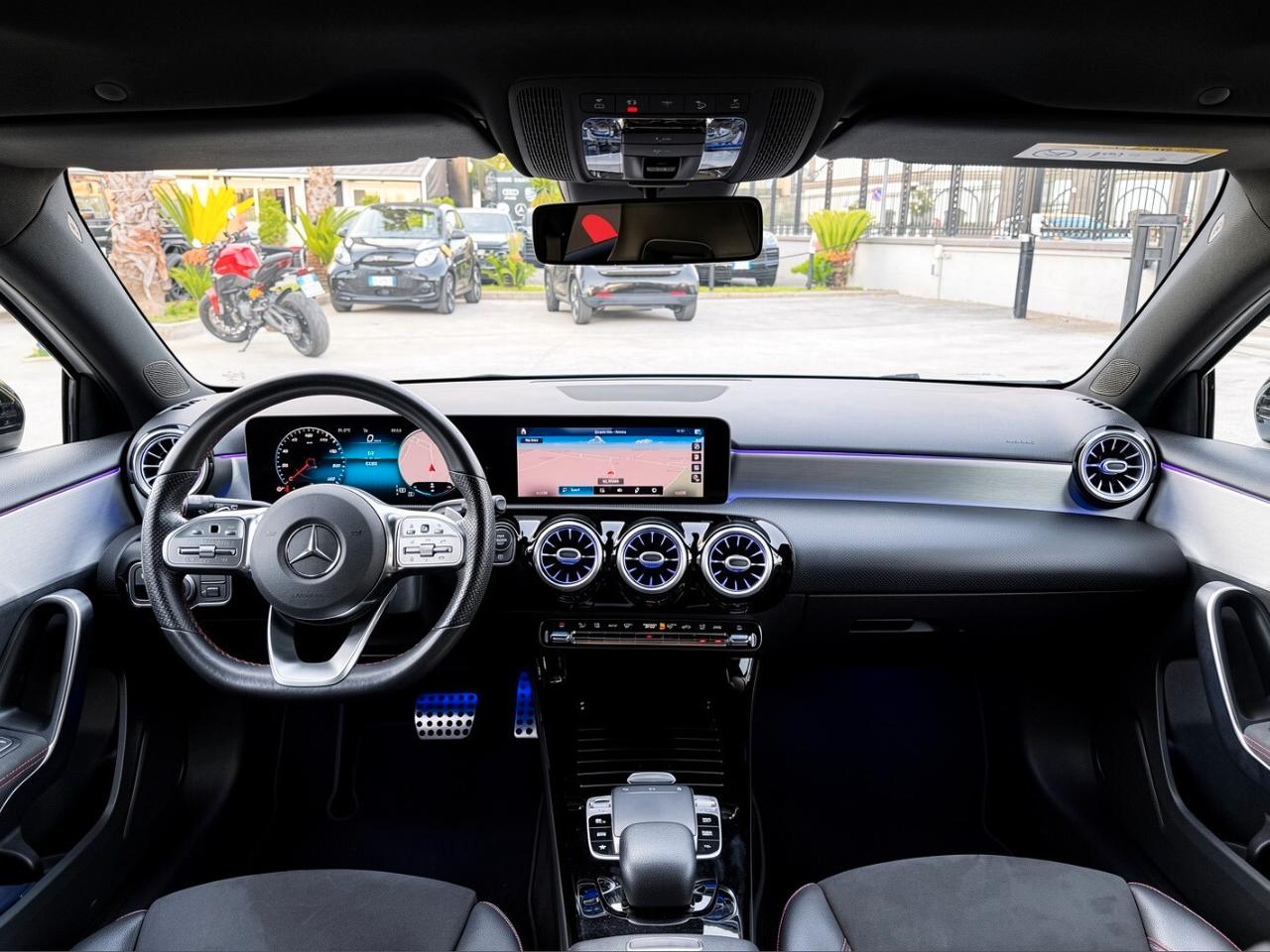 Mercedes-Benz A 180 d Premium AMG TETTO PACK LUCI