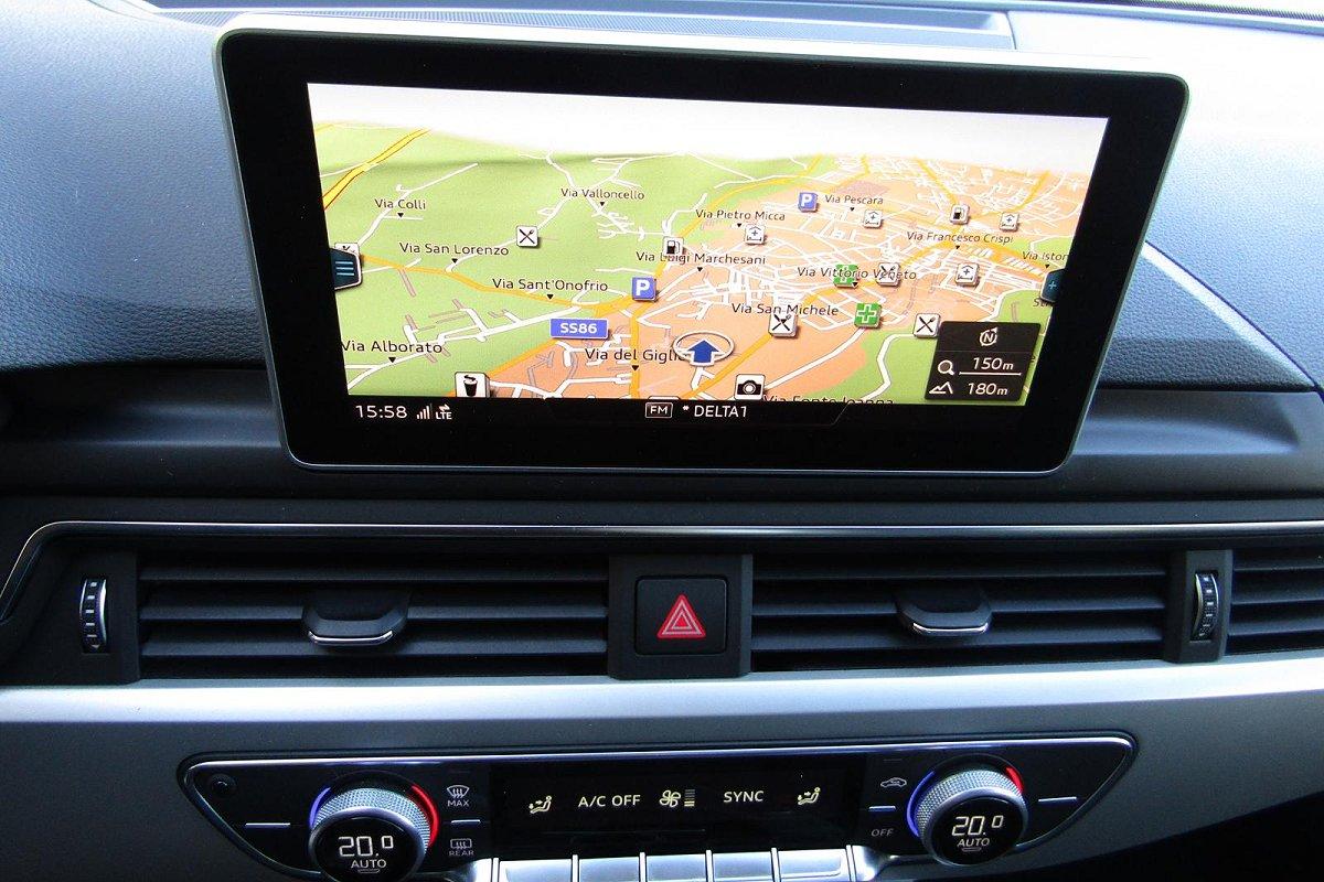 AUDI A4 Avant 2.0 TDI 150 CV S tronic Business