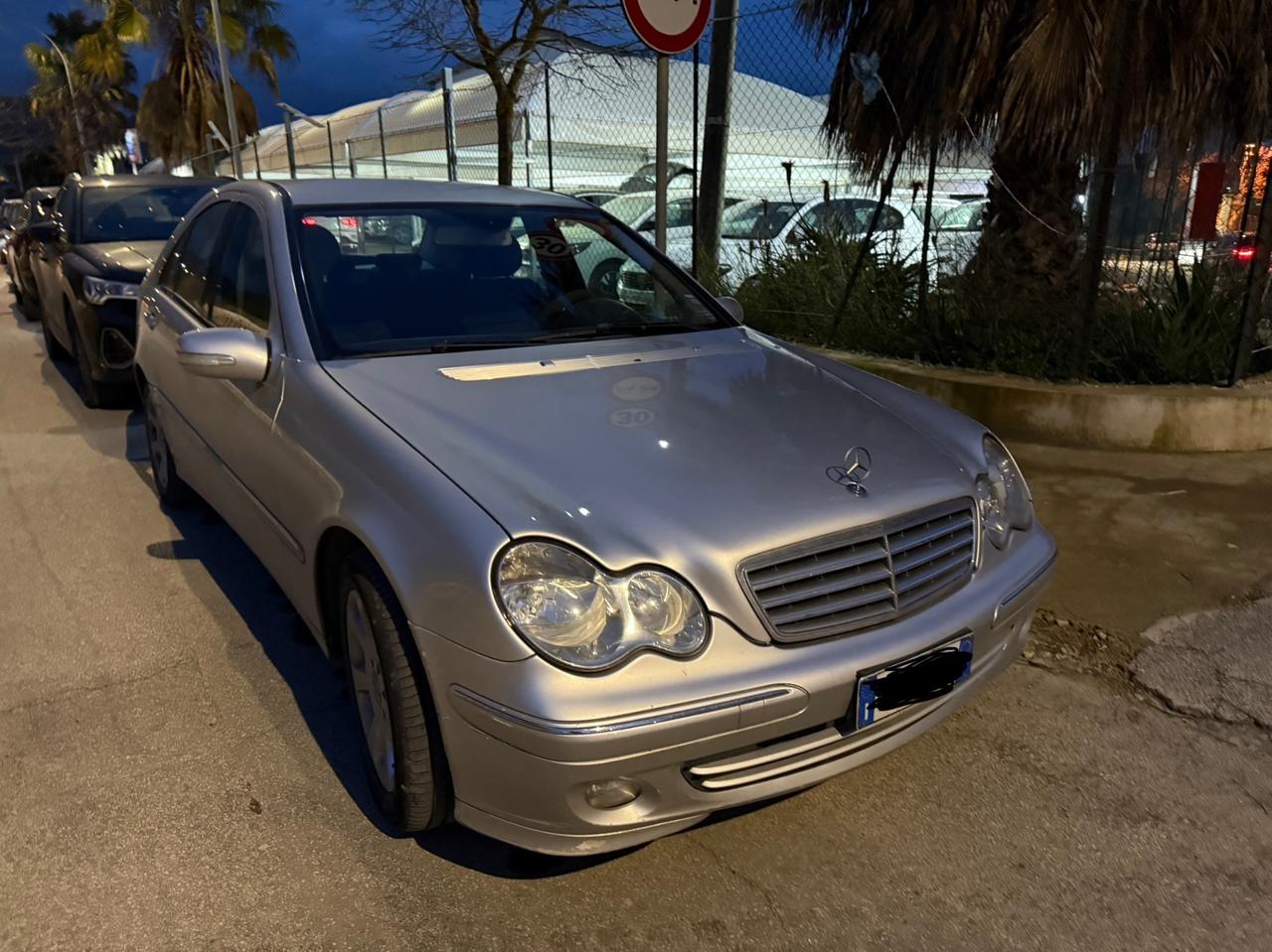 Mercedes-benz C220CDI Avantgarde Sport UNICOPRO2006