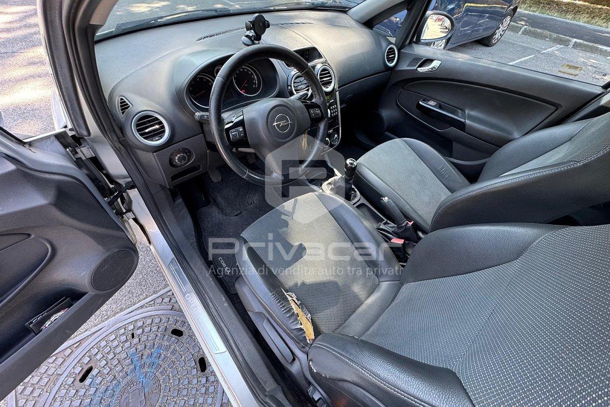 OPEL Corsa 1.2 5 porte Club