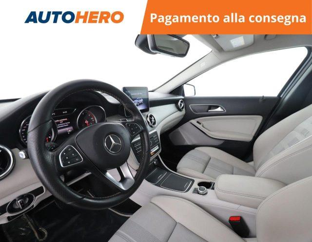 MERCEDES-BENZ GLA 200 d Automatic Sport