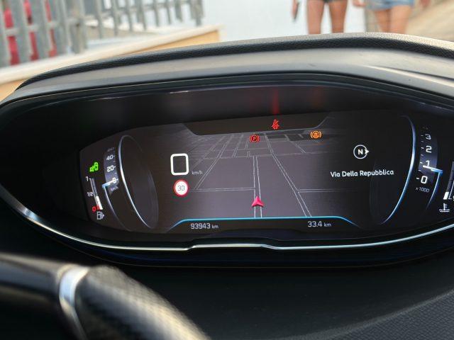 PEUGEOT 3008 1.5BlueHDi 130 GT Line *TETTO*