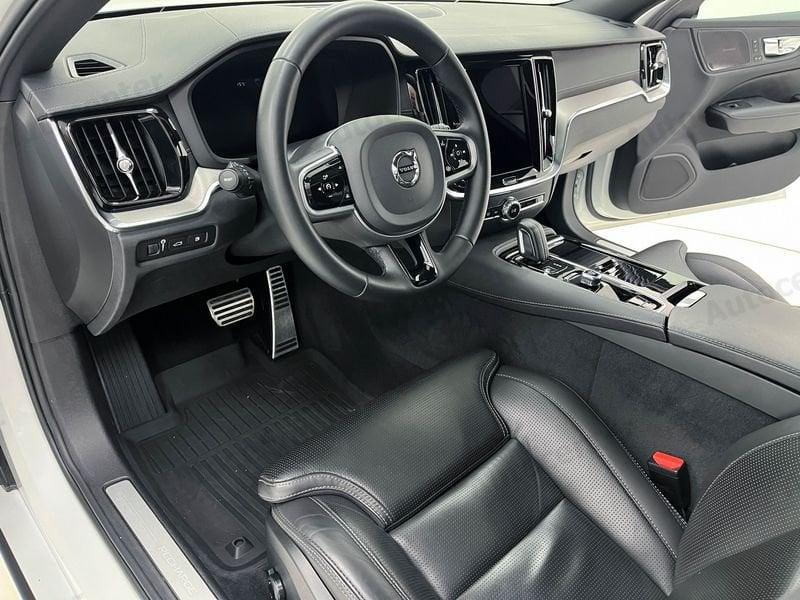 Volvo V60 V60 T6 AWD RECHARGE PLUG IN R DESIGN **18KWH**