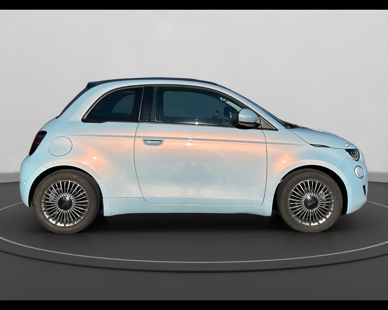 FIAT 500e Cabrio - 500e Cabrio 42 kWh Icon