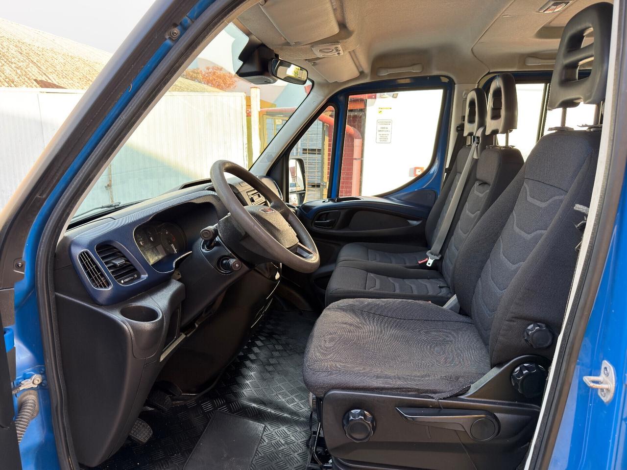 Iveco Daily 3.0 d 180cv 7 posti ottime condizioni-2018