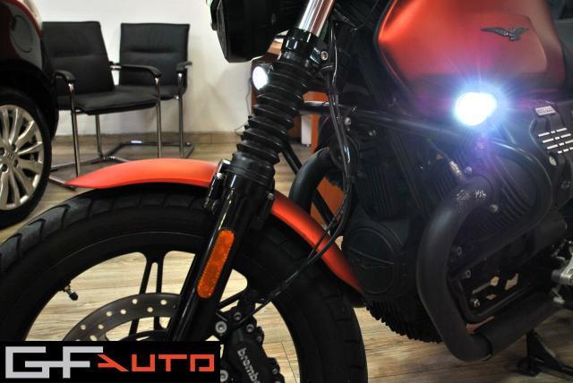 Moto Guzzi V 7 STONE 100. ANIVERSARIO * SOLO 7.000 KM *