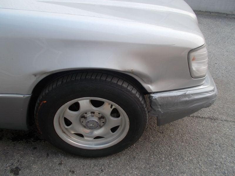 Mercedes-Benz Serie 200-320 MERCEDES 200 E 338.7575187 MASSARI MARCO