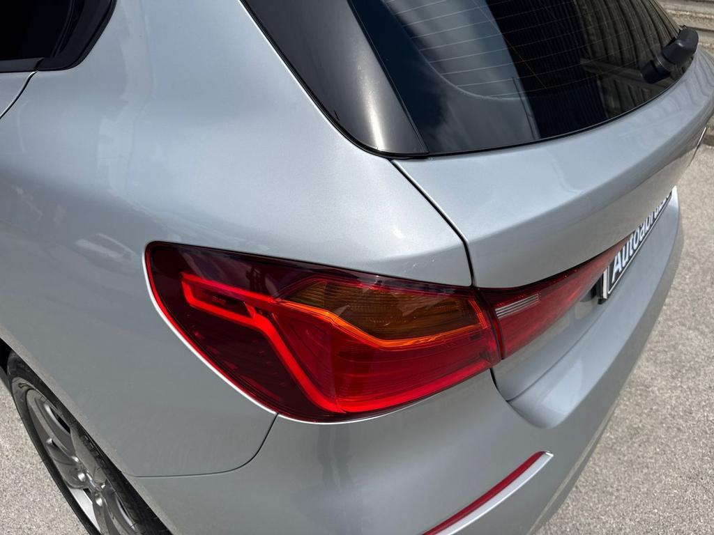BMW Serie 1 5 Porte 116 d SCR Business Advantage DCT