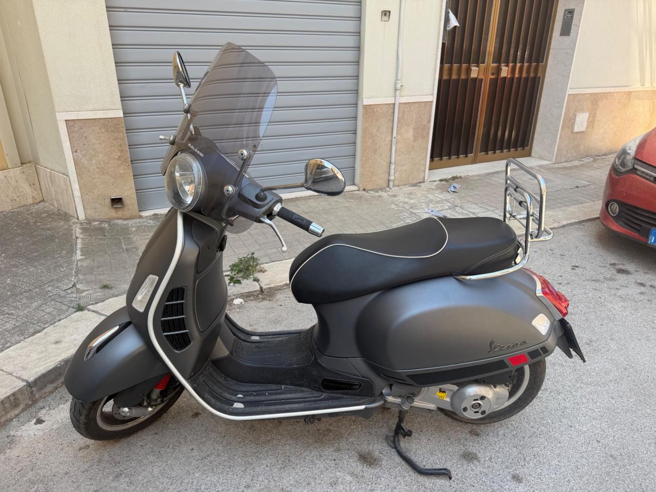 Piaggio Vespa 300 GTS S
