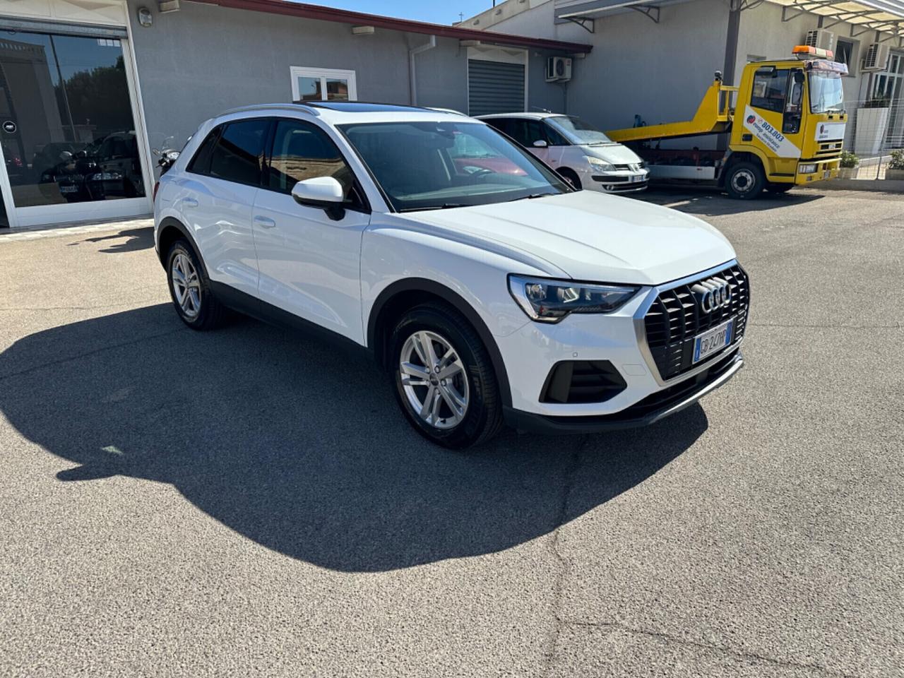 Audi Q3 35 TDI S tronic Business Advanced