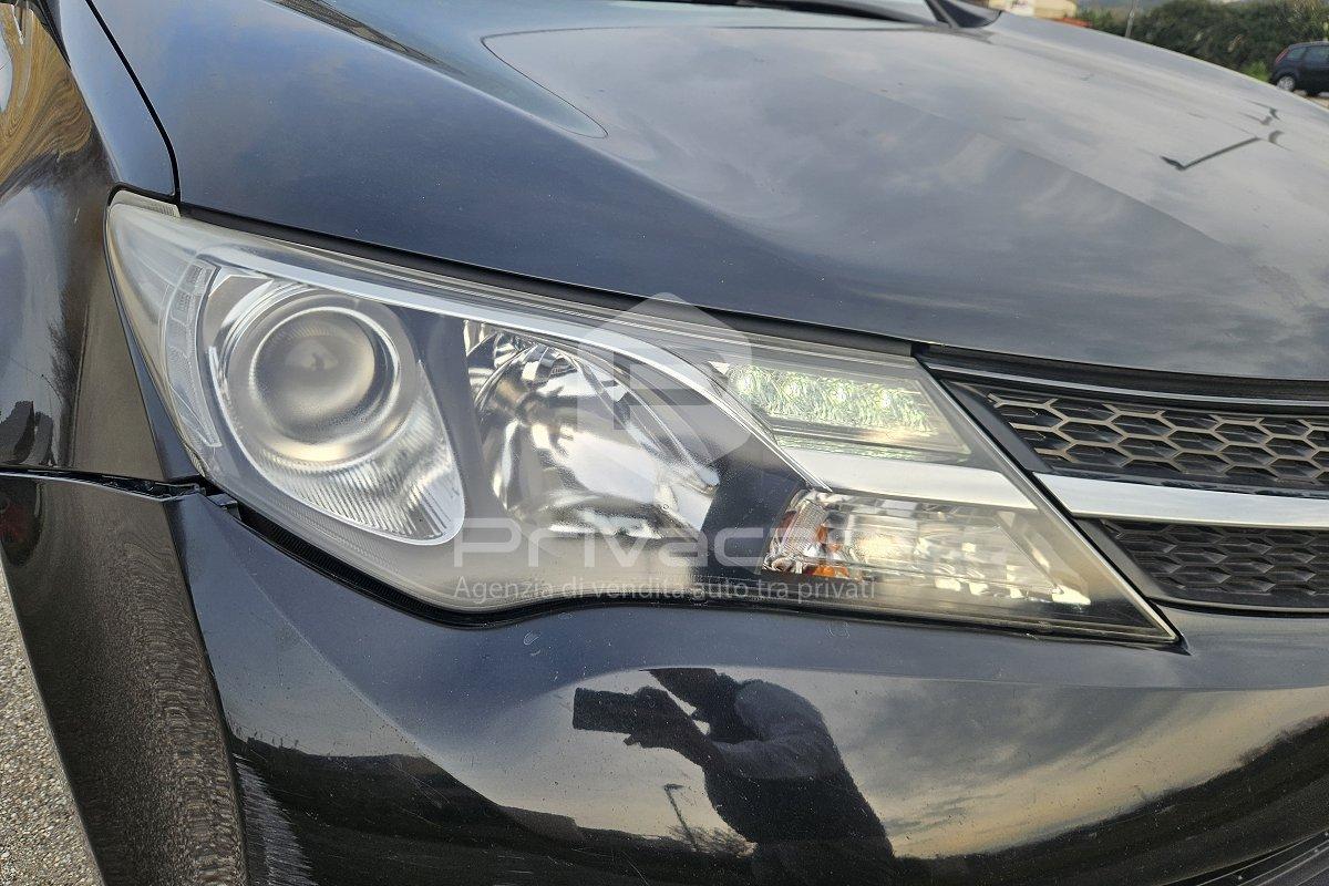 TOYOTA RAV4 2.0 D-4D 2WD Style