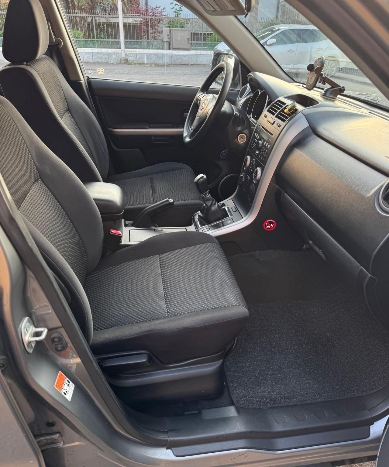 Suzuki Grand Vitara Grand Vitara 1.9 DDiS 5 porte (4x4 e GANCIO DI TRAINO)