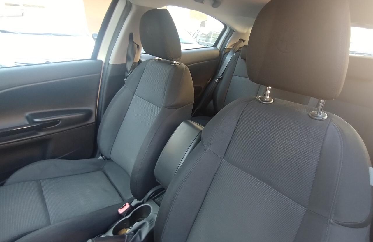 Alfa Romeo Giulietta 1.6 JTDm-2 105 CV NEOPATENTATI