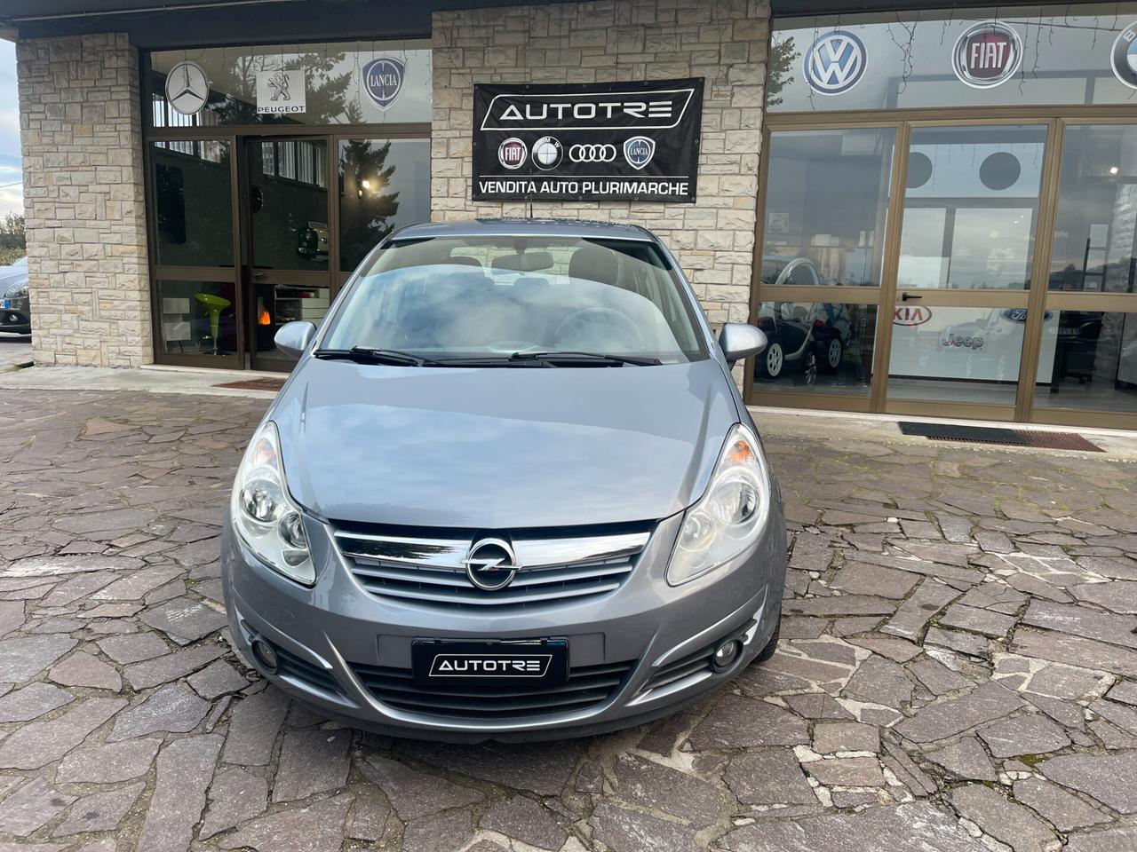 Opel Corsa 1.2 5 porte Club NEO PATENTATI