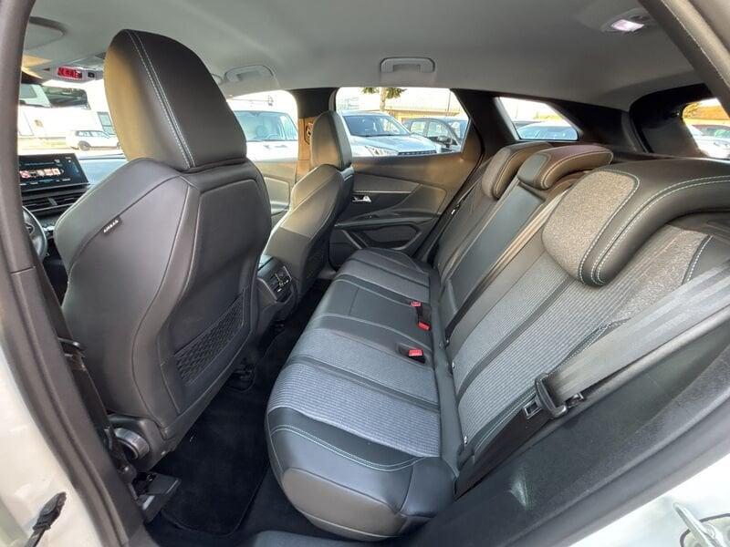 Peugeot 3008 Hybrid 225 e-EAT8 Allure Pack