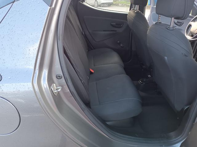 LANCIA Ypsilon 1.0 FireFly 5 porte S&S Hybrid Silver