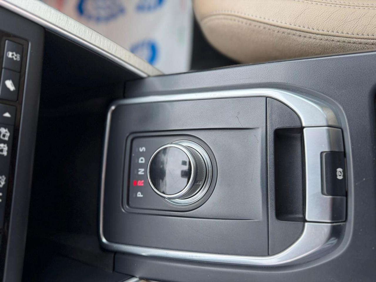 Land Rover Discovery Sport 2.0 TD4 150 cv motore totalmente revisionato da noi