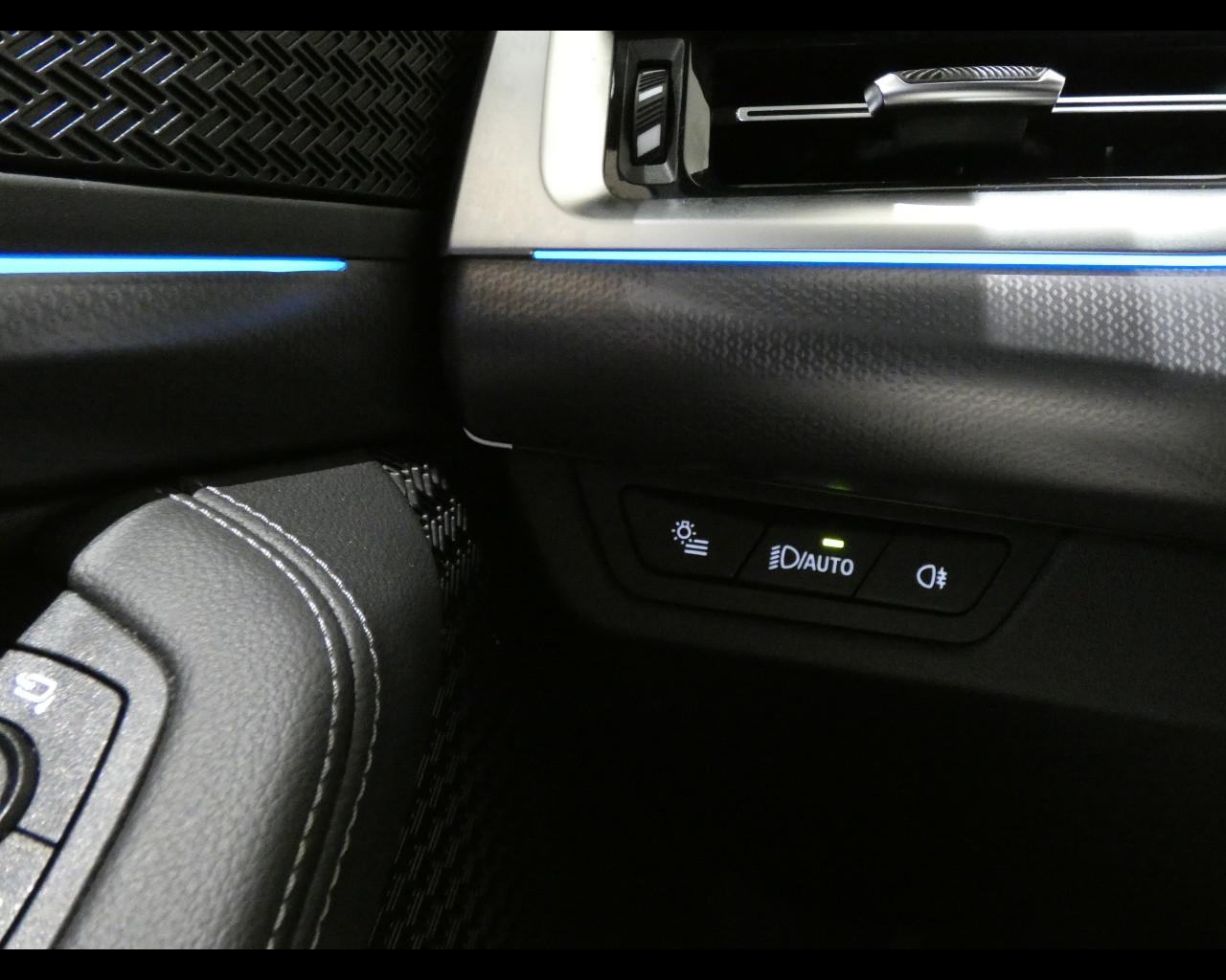 BMW Serie 2 A.T. (U06) - 220i 48V Active Tourer Msport