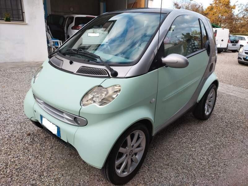 Smart ForTwo 700 coupé passion (45 kW)
