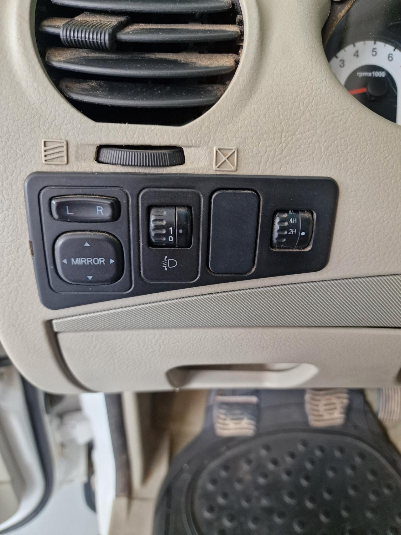 Mahindra Genio 2.2 SC 120cv 4WD N1