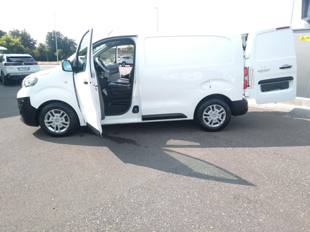 Peugeot Expert BlueHDi 115cv S&S ideale per neopatentati