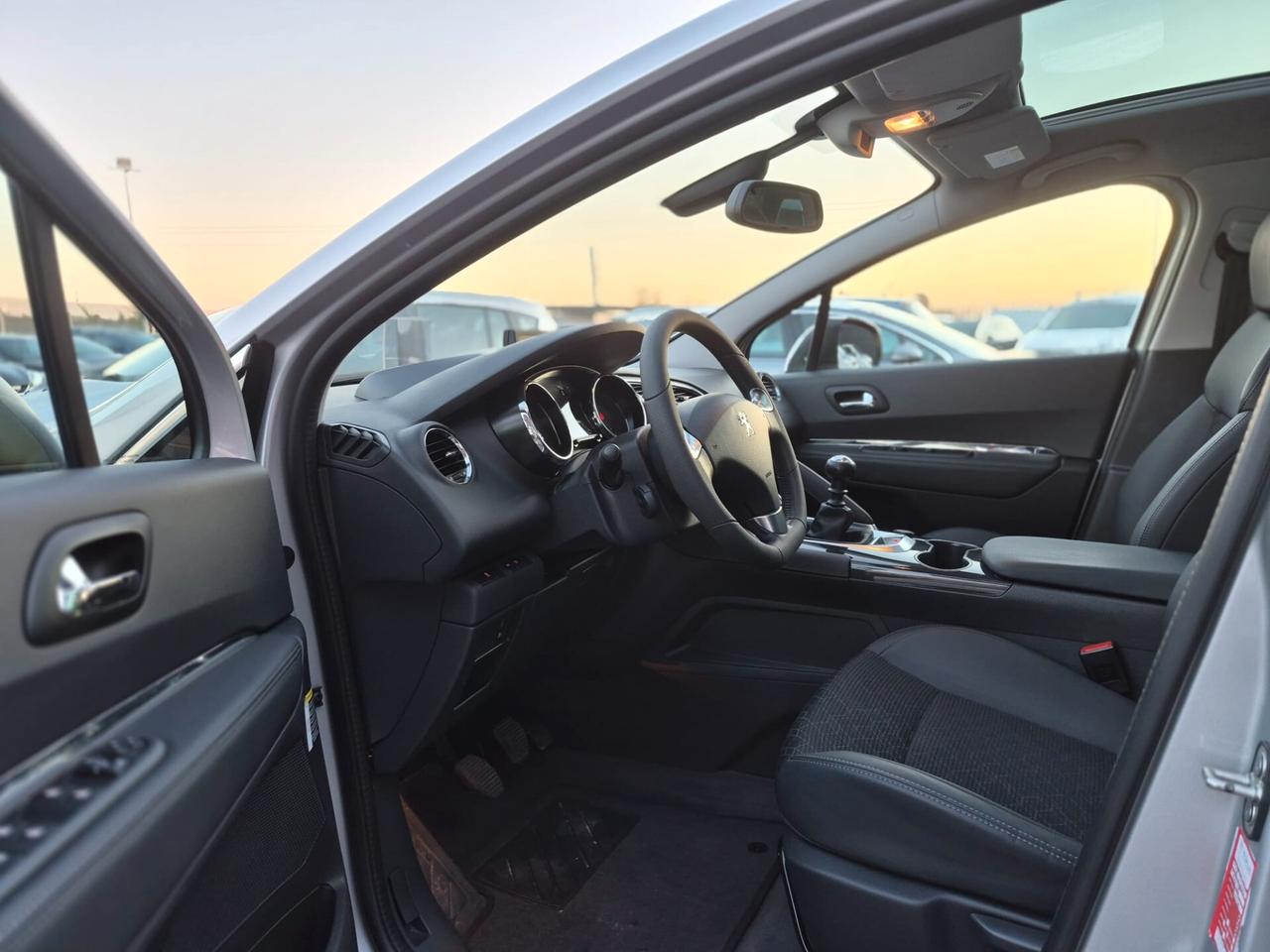 Peugeot 3008 BlueHDi 120 S&S Allure