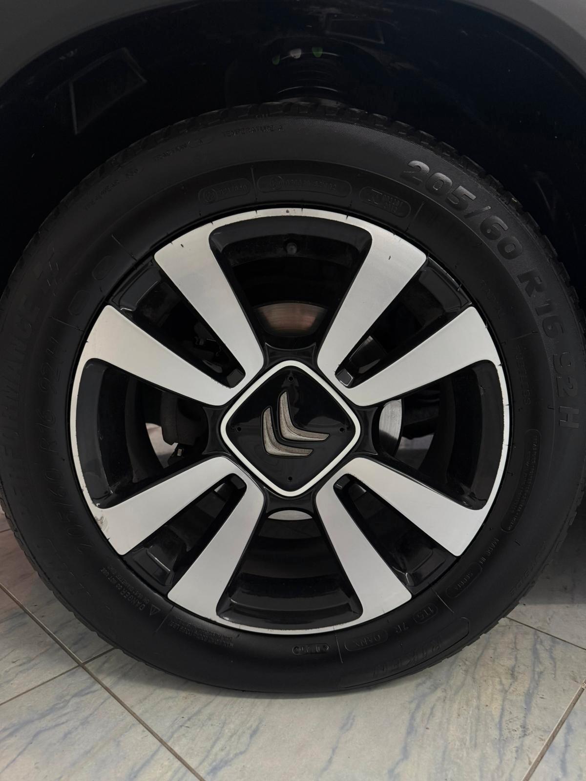 Citroen C3 Aircross 1.6 deisel HDi 100 Shine