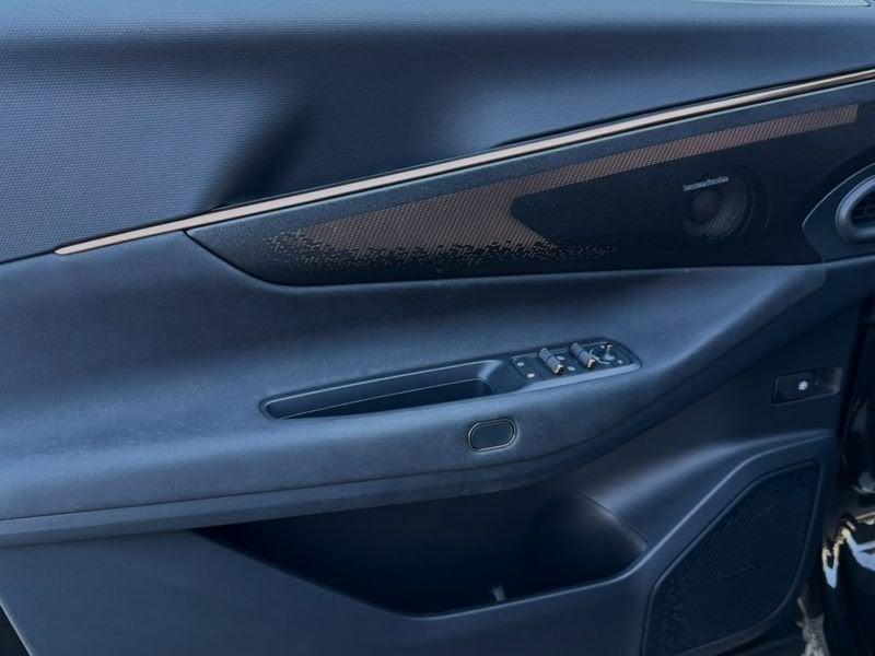 Lynk & Co 08 1.5 Plug-In 349 CV Automatica NAVI TETTO LED More