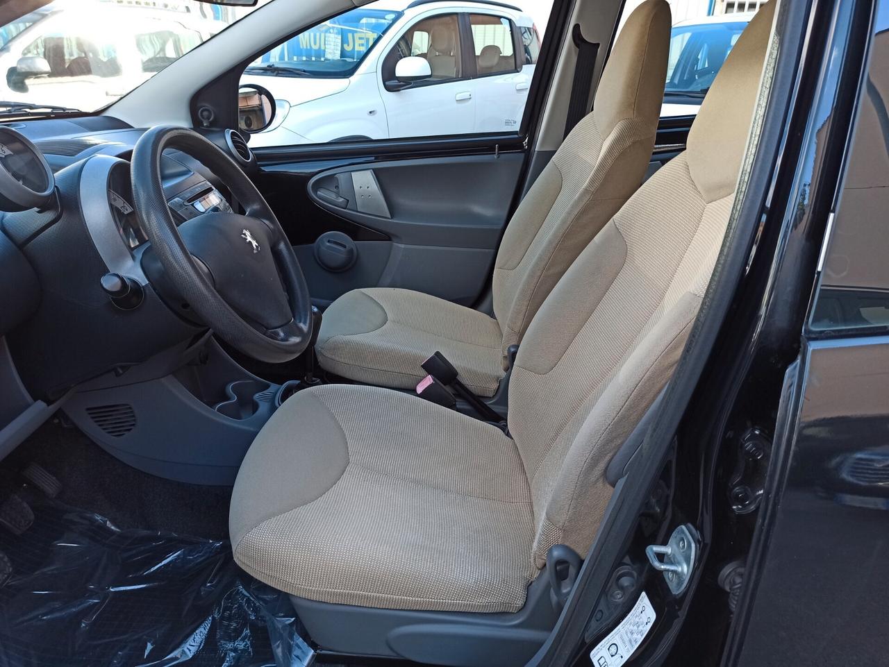 Peugeot 107 1.0 68 CV 5p. Sweet Years