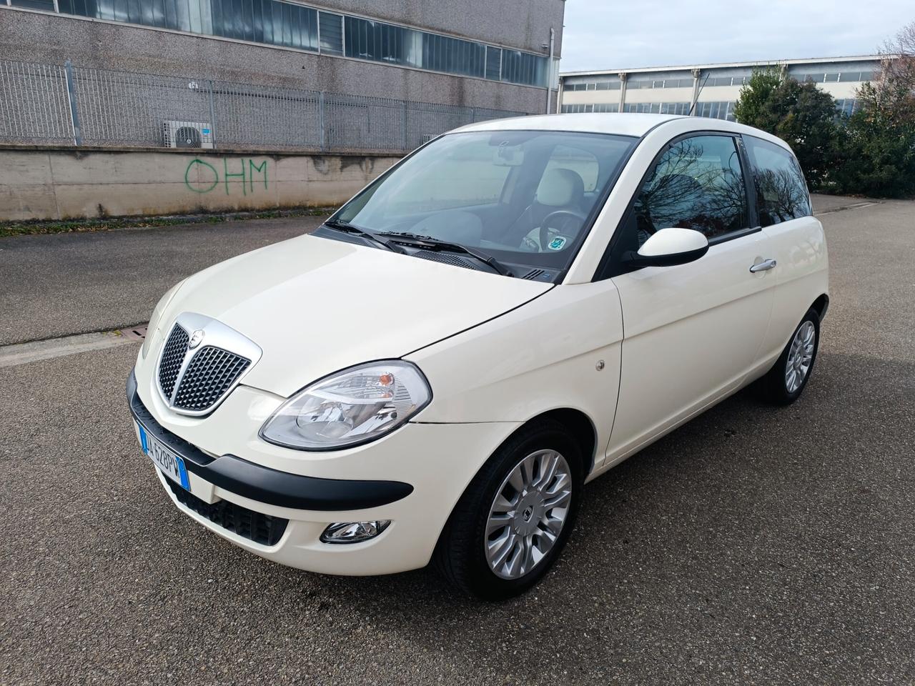 Lancia Ypsilon 1.2 SOLO 108.000 KM NEOPATENTATI