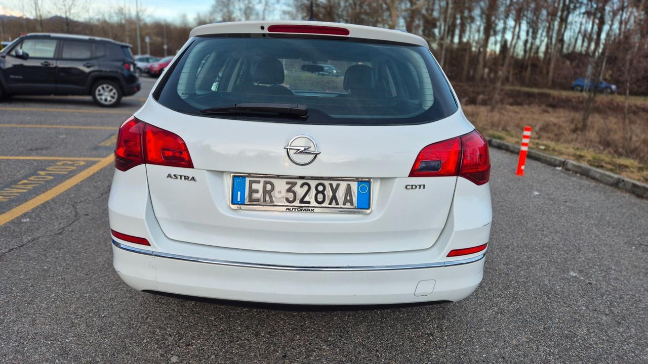 Opel Astra 1.7 CDTI 110CV Sports Tourer Cosmo