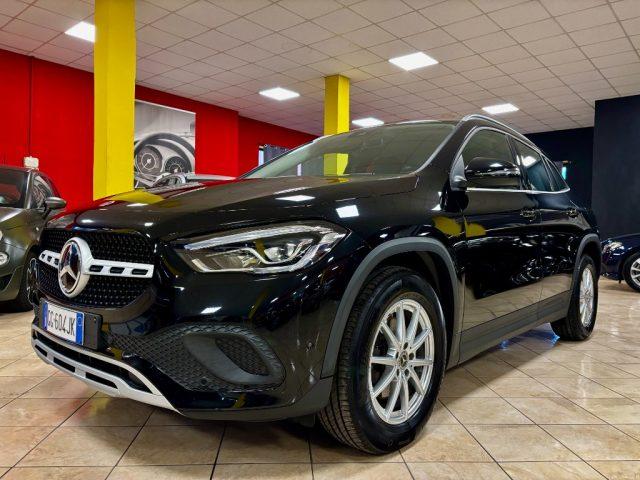 MERCEDES-BENZ GLA 200 d Automatic Sport UNIPRO - NIGHT BLACK EDITION