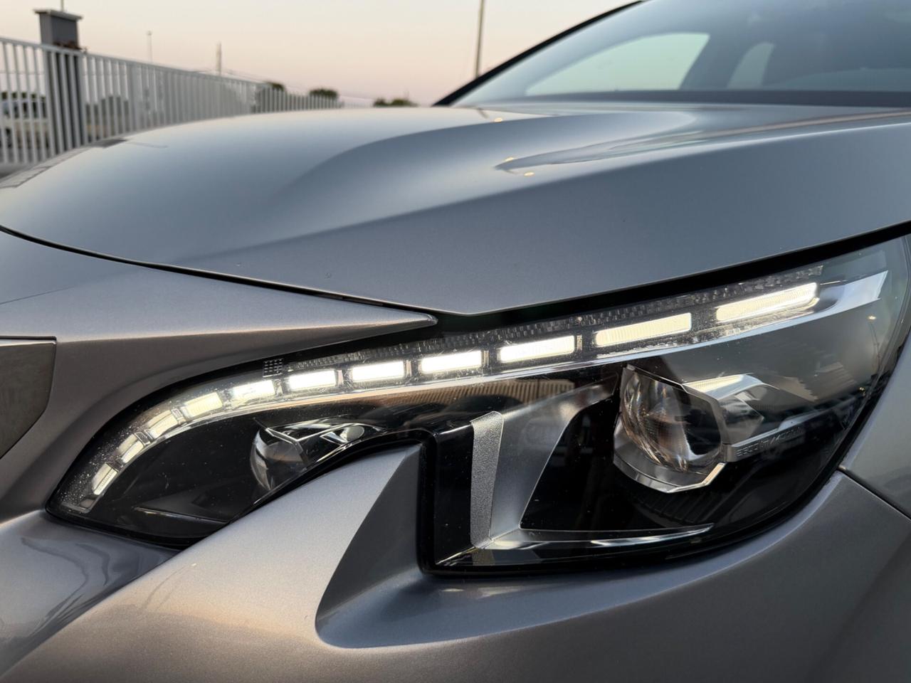 PEUGEOT 5008 2.0 HDI 180 CV GT FULL LED TETTO MY19