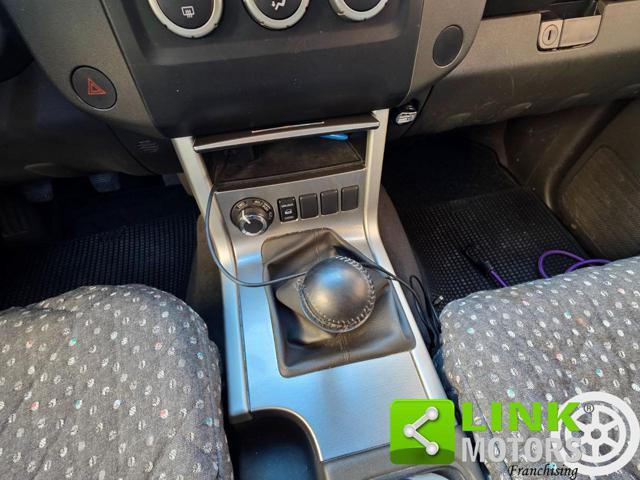NISSAN Navara 2.5 dci d.cab 190 CV Sport IVA COMPRESA