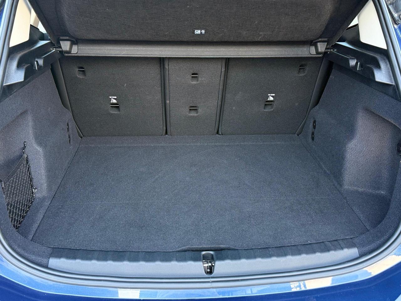 218d Active Tourer Luxury
