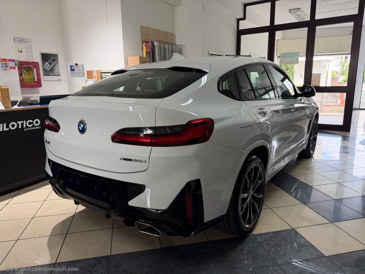 BMW X4 xDrive20d 48V Msport MH48V LUCI AMBIENT | PELLE