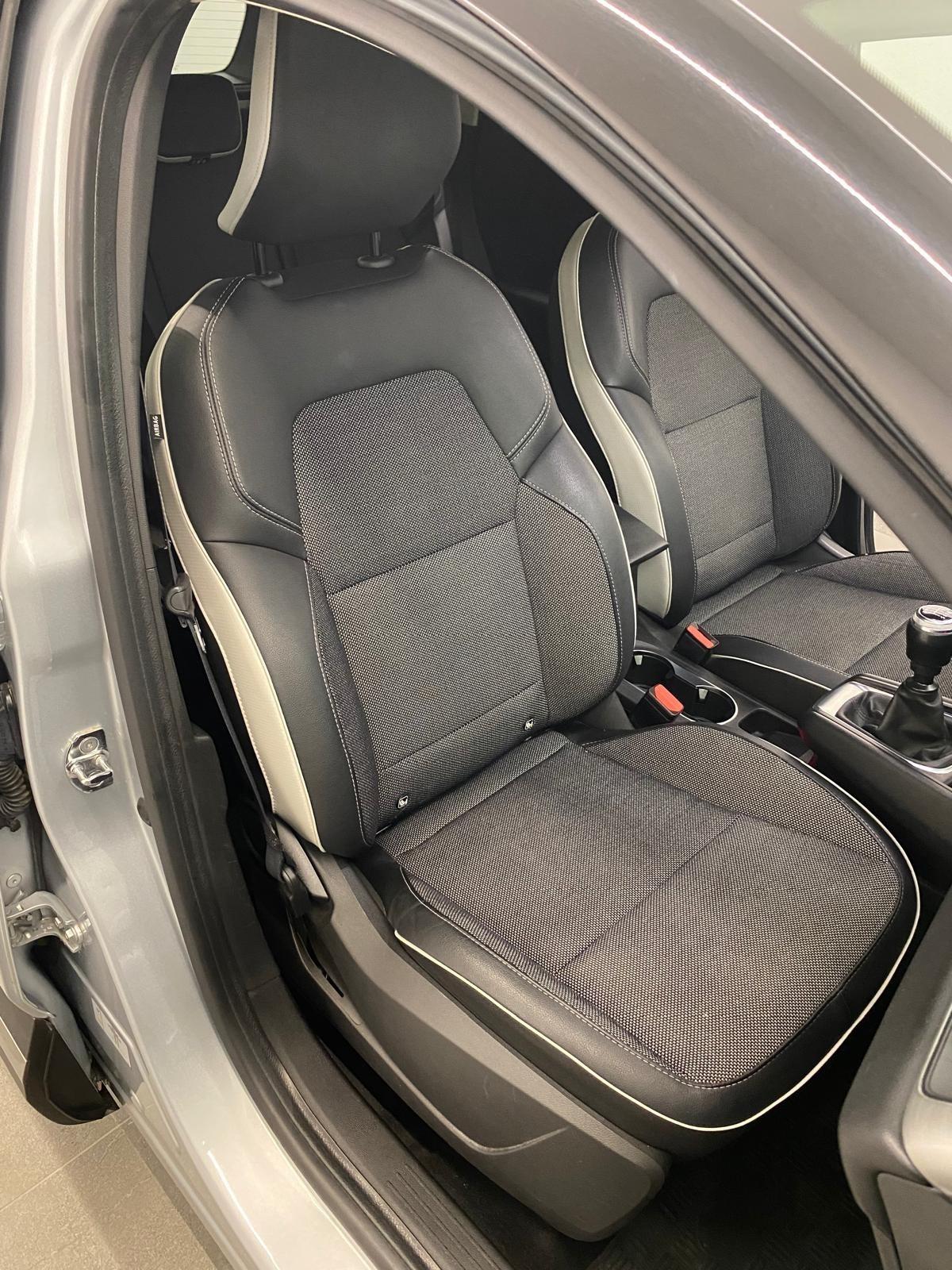 Renault Captur Blue dCi 115 CV EDC Intens