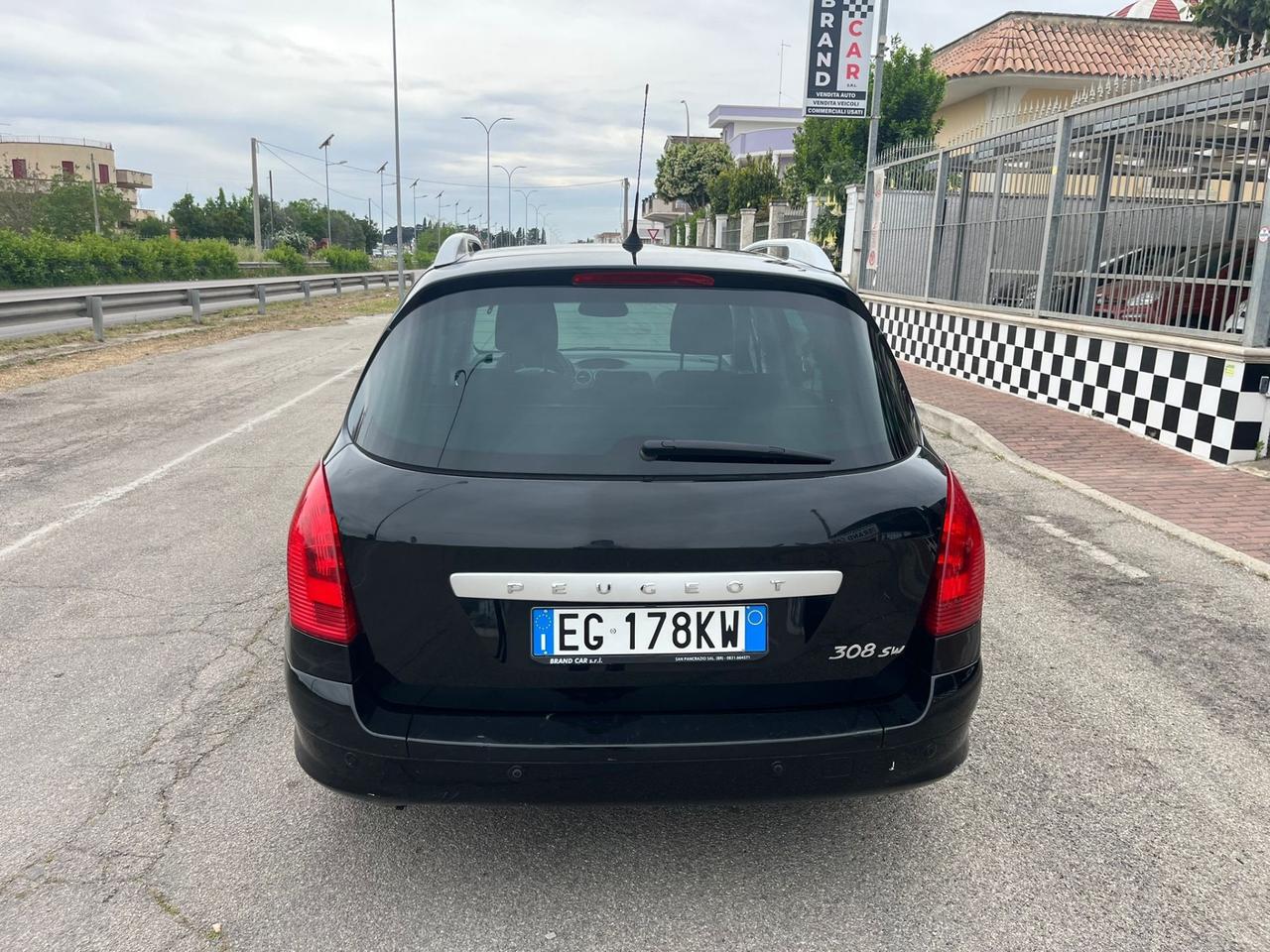 Peugeot 308 1.6 HDi SW Ciel Féline - 2011